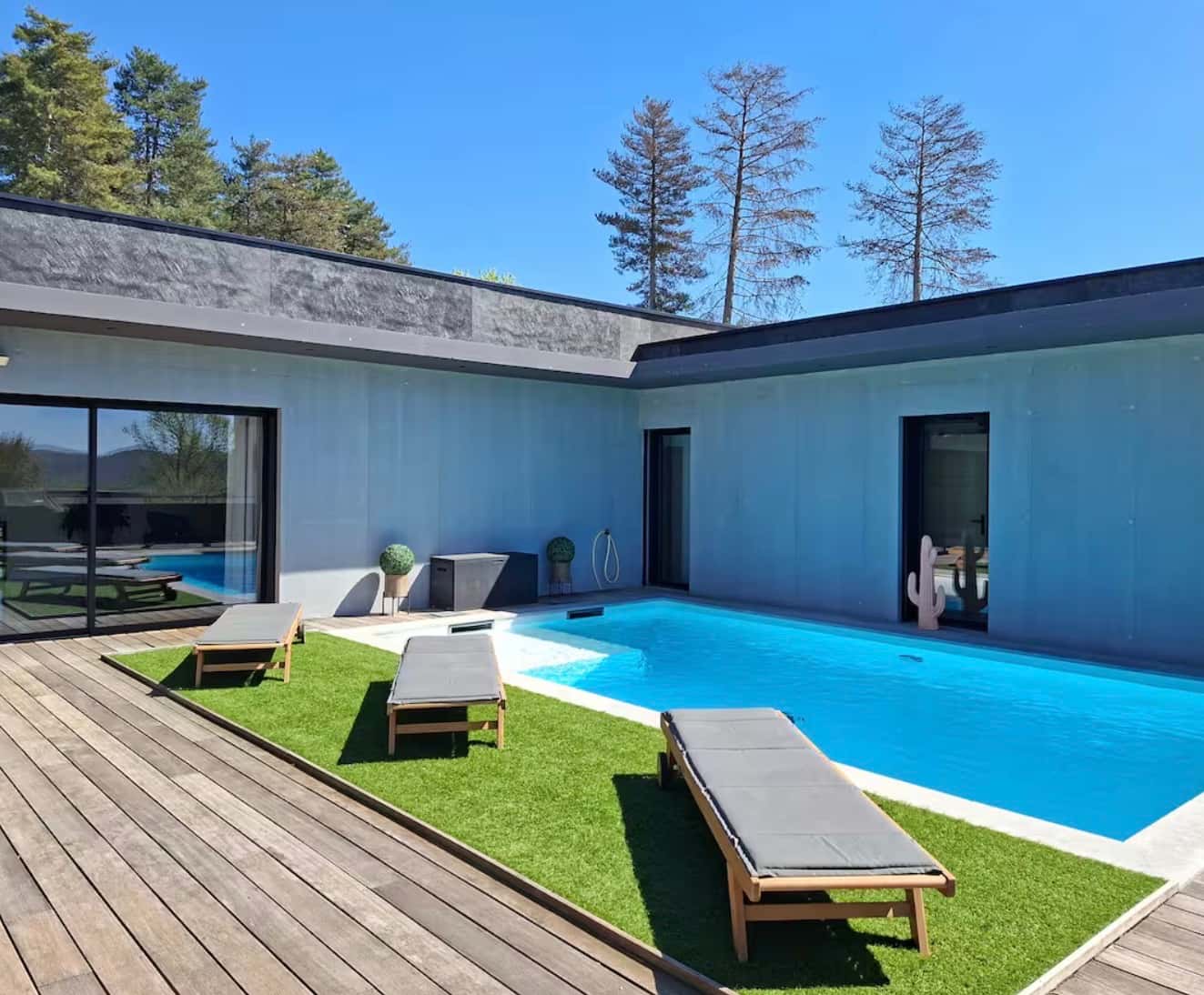 La Villa Miracle